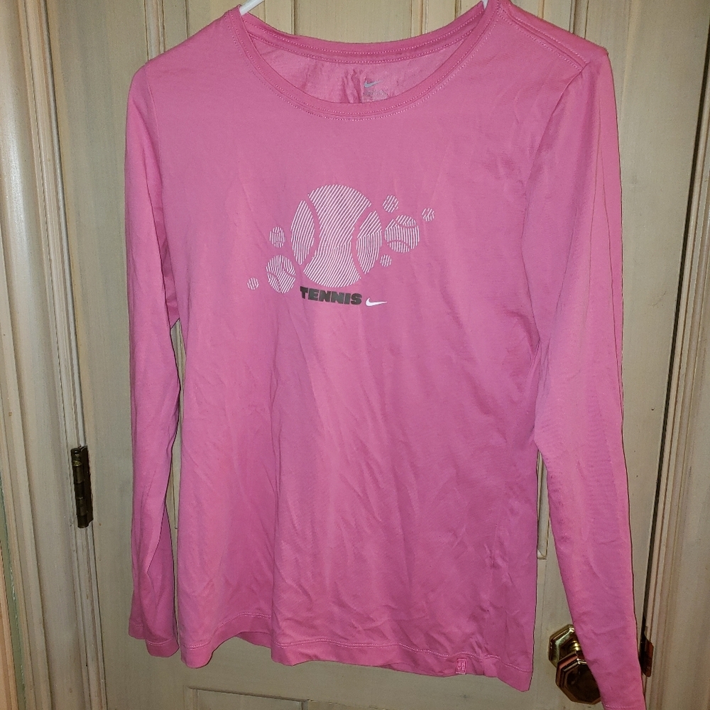 Misses Nike long sleeve Tennis shirt pink sz Large